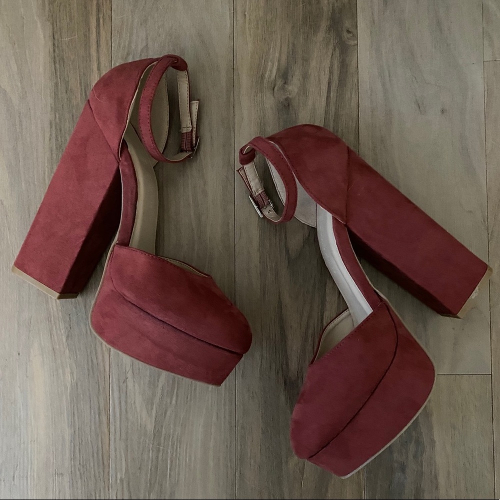 NEW Wild Diva Chunky Heels with Ankle Strap